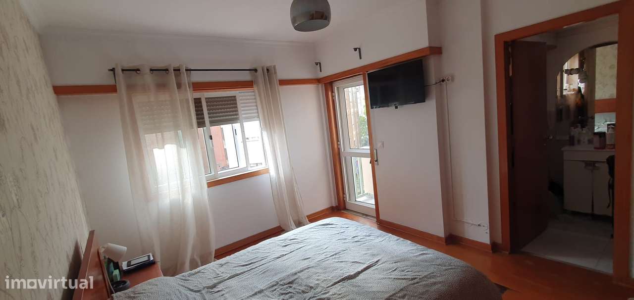 Quarto Suite para Casal em Monte Abraão - Grande imagem: 4/14