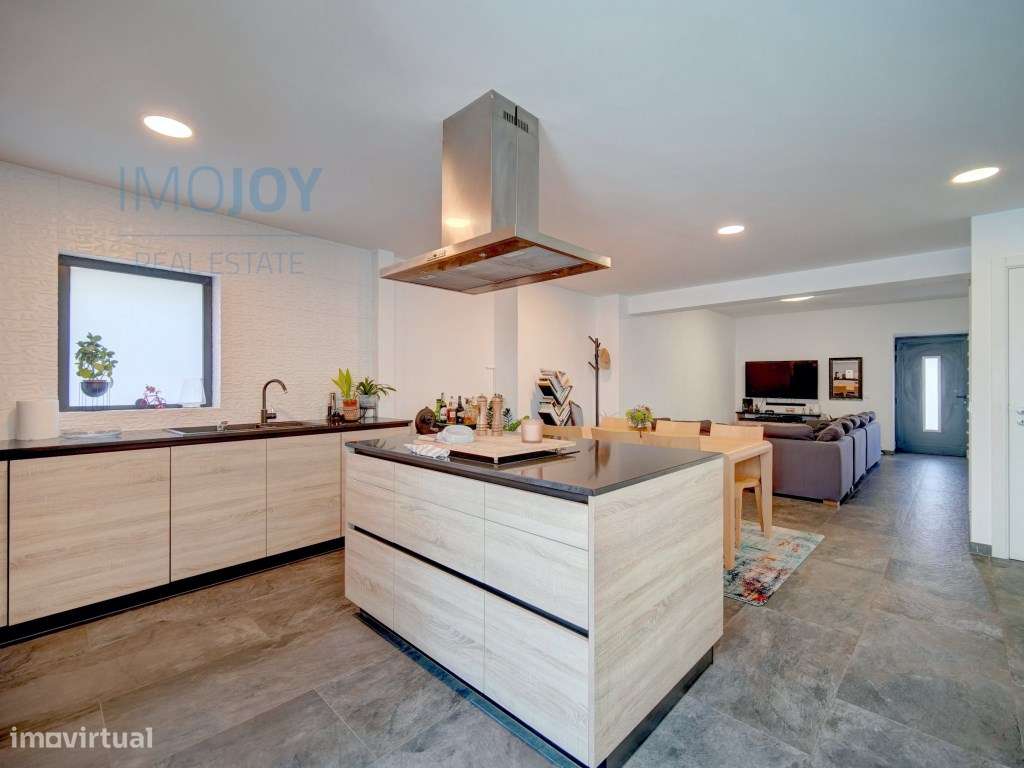 Moradia T3 + 2 Remodelada na Várzea de Sintra - Grande imagem: 5/36