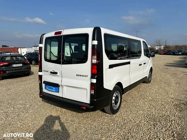 Renault Trafic 2.0 Blue dCi 120 Combi L2H1 8+1 locuri Authentique - 3