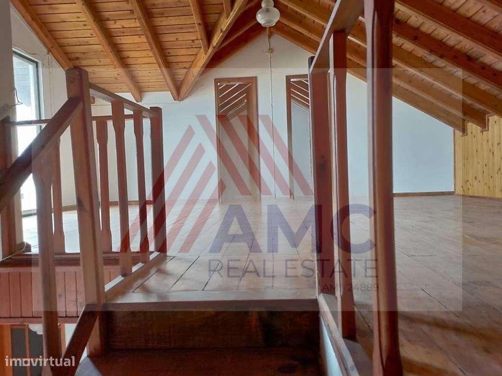 VENDE-SE MORADIA T4 EM SÃO ROQUE DO PICO - Grande imagem: 3/7