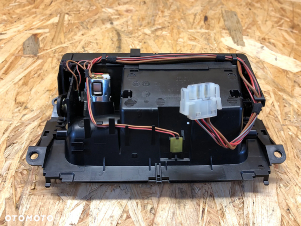 POPIELNICZKA DEKOR ZAPALNICZKA BMW E90 E91 E92 E93 - 4