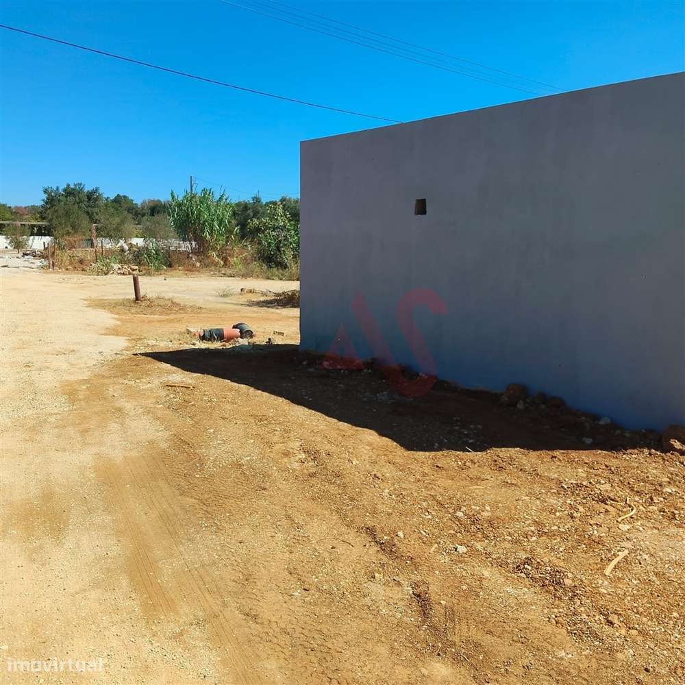Terreno com uma área total de 24.070 m2 com 1 Bungalow T2 em Albufeira - Grande imagem: 4/19