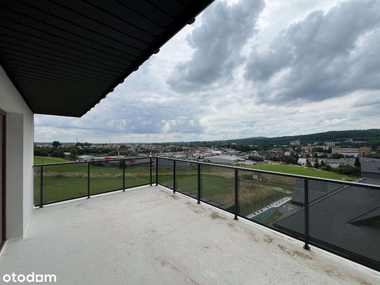 Mieszkanie 4 pokoje. - Pełny obrazek: 2/8