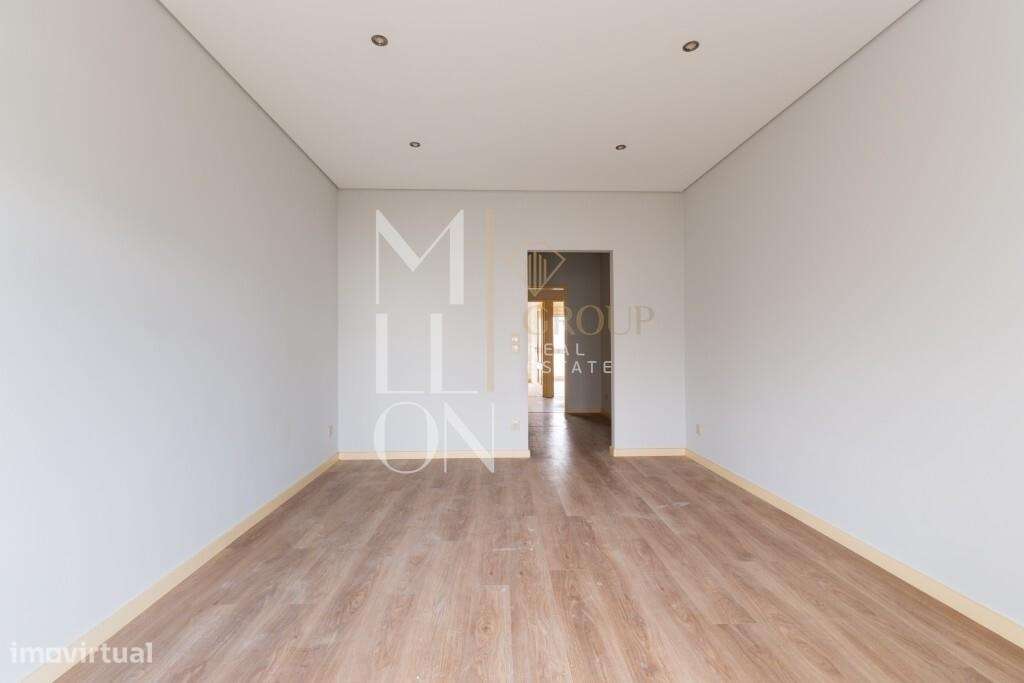 APARTAMENTO T2+1 EM SERRALVES - Grande imagem: 4/22