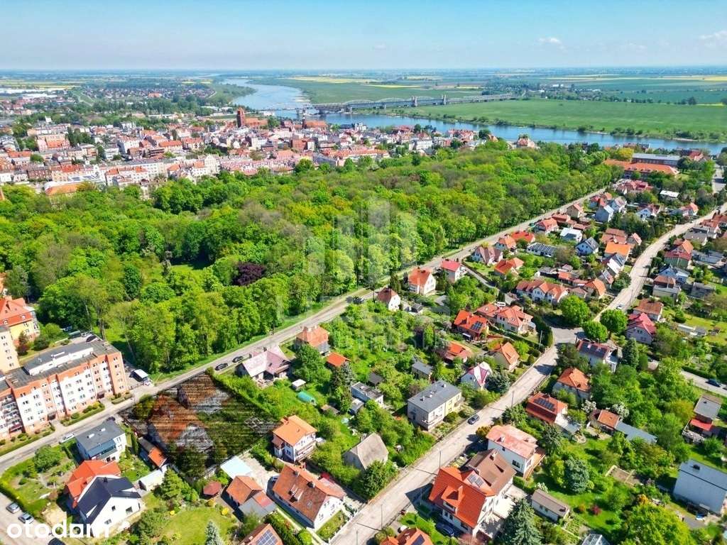 Sprzedaż 2 domów blisko parku