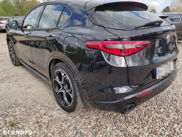 Alfa Romeo Stelvio 2.0 Turbo Veloce Q4 - 4