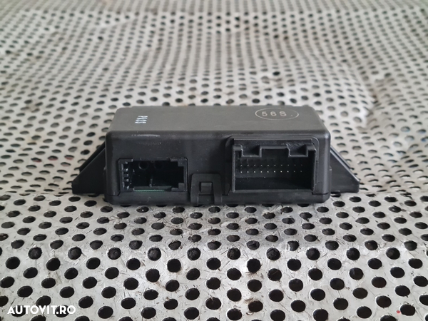 Modul Control Central Can Gateway Audi A4 B8 A5 8T An 2007-2008-2009-2010-2011-2012-2013-2014-2015 Cod 8T0907468AD Dezmembrez Audi A5 8T 2.7 Tdi Euro 5 Motor CGKA Cutie Automata MMW Bixenon Volan Stanga - Dezmembrari Arad - 3