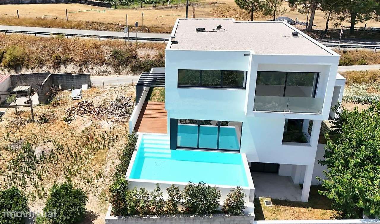 Moradia T3 para venda - Grande imagem: 2/49