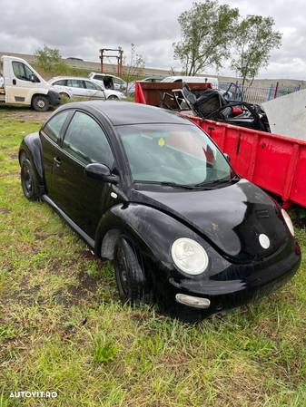 Dezmembrez VW Beetle - 1