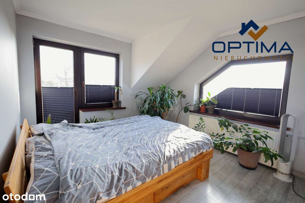 Duży dom na dużej działce pod lasem-16