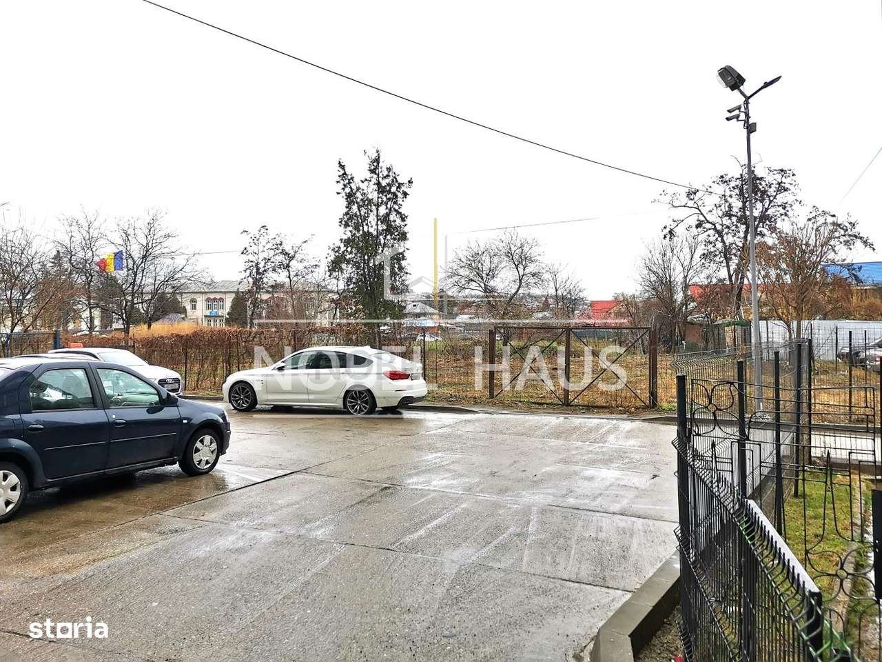 Teren 1000 mp, Ultracentral Barlad, 185 euro mp - Imagine principală: 5/8