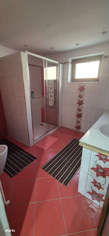 Vila in Adjudeni - Imagine principală: 2/20