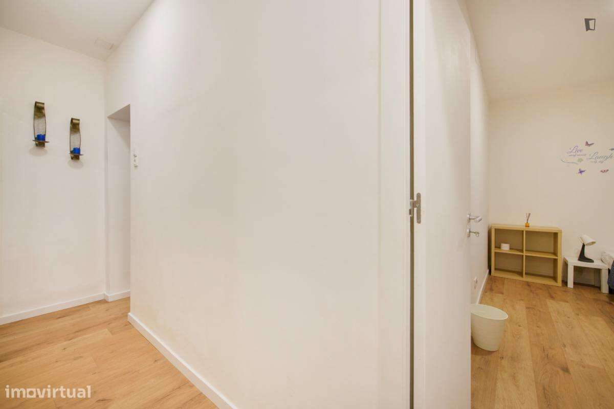 Quarto - localizado em Arroios Lisbon - Grande imagem: 2/10