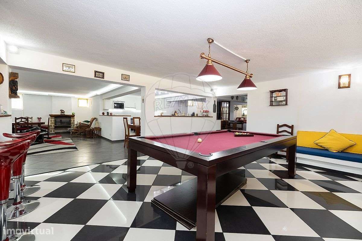 Moradia T4 para venda-36