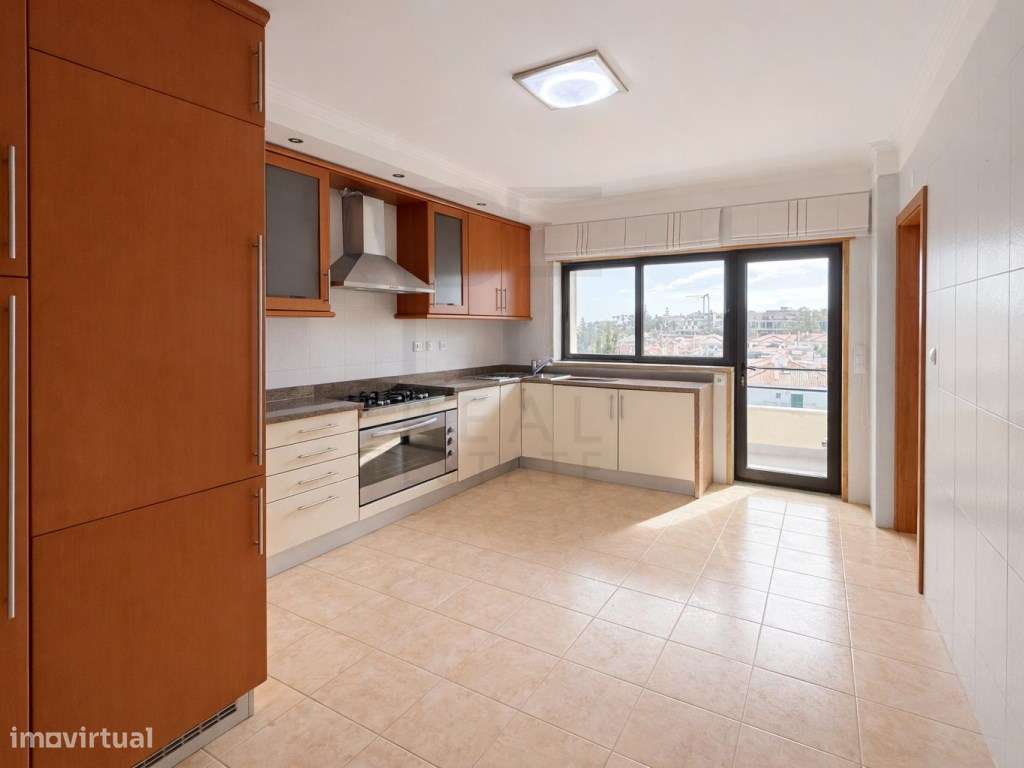 Excelente T3 com suíte, 3 varandas e garagem box em Cascais - Grande imagem: 5/32