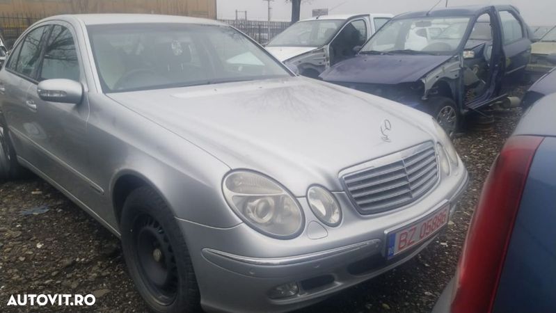 Dezmembram Mercedes Benz E 220 CDI - 1