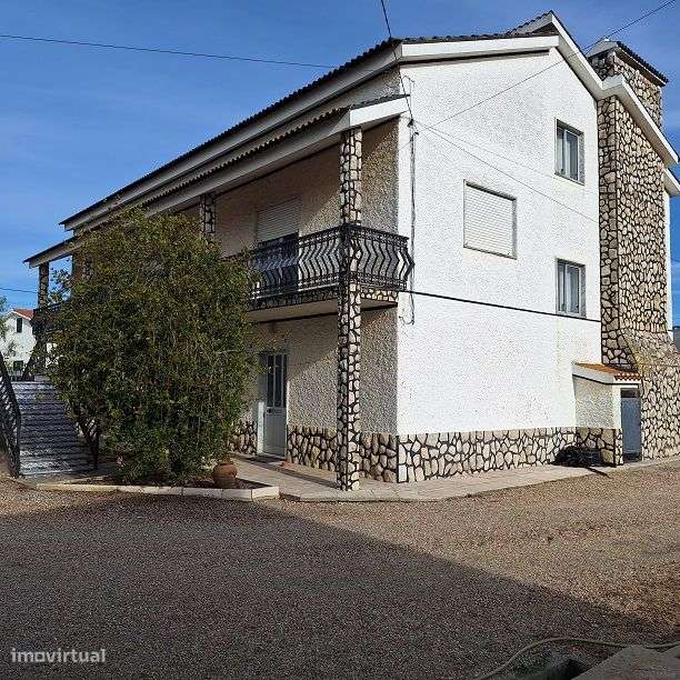 Excelente local habitacional-31