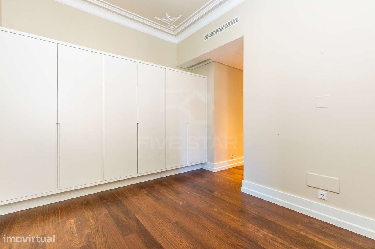 T2  | Condomínio de Luxo | Lisboa Centro | Av Duque de Loulé-16