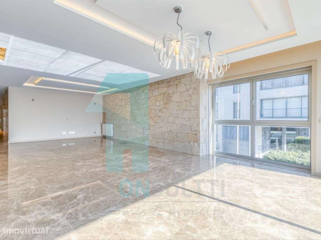 Luxuoso T4 Zona Nobre de Vila do Conde - Grande imagem: 3/25