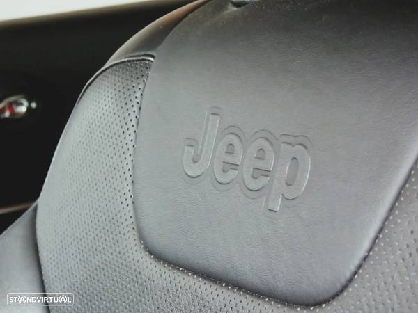 Jeep Cherokee 2.2 D Limited - 16