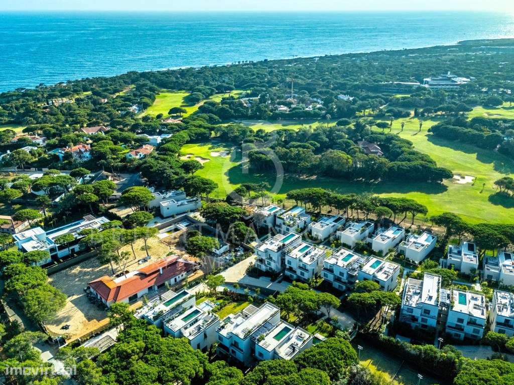 Apartamento T3 com piscina e jardim, na Quinta da Marinha-44