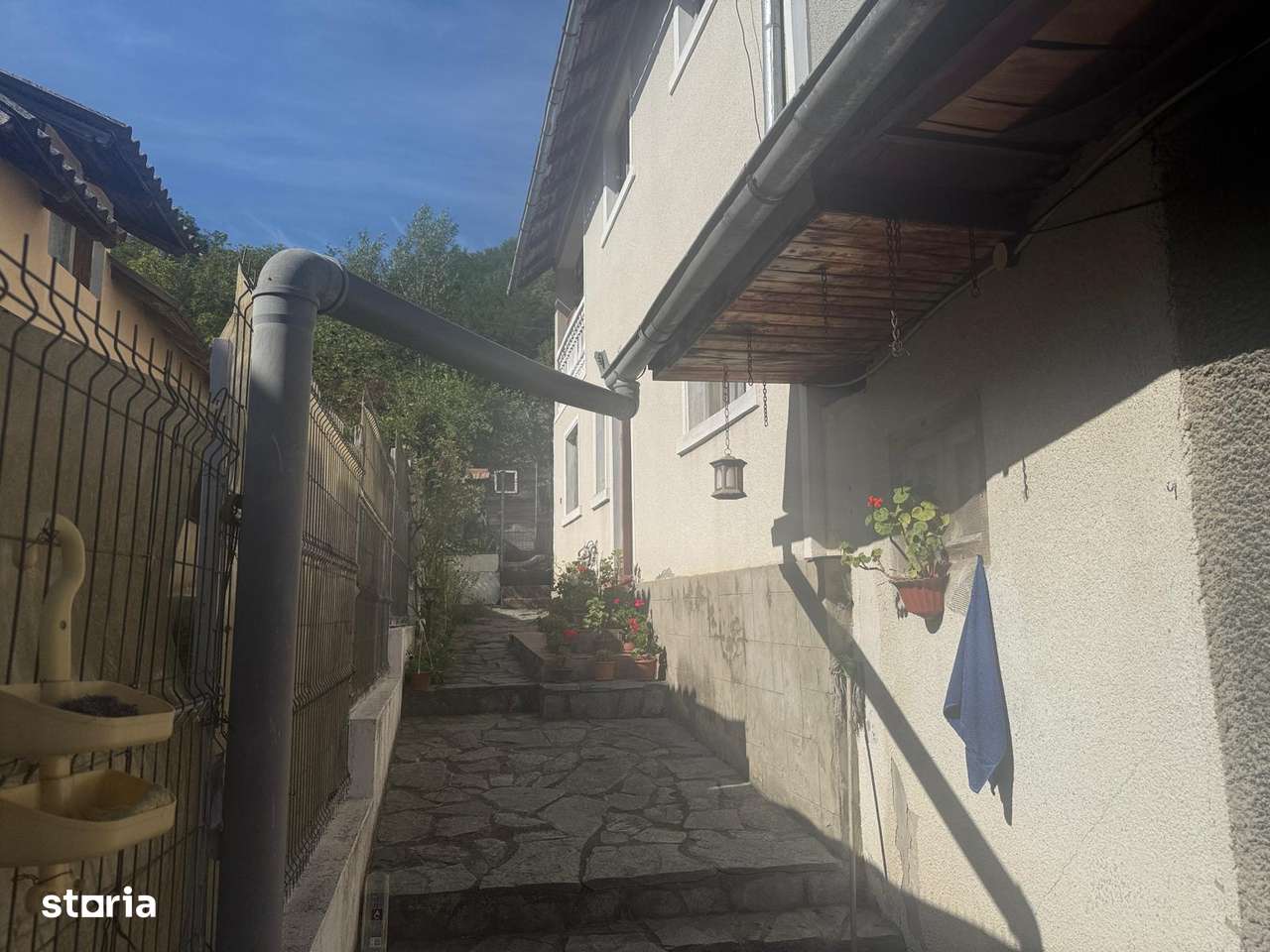 Vanzare casa de vacanta, 2 corpuri, 5 camere, Bezdead, Dambovita-18