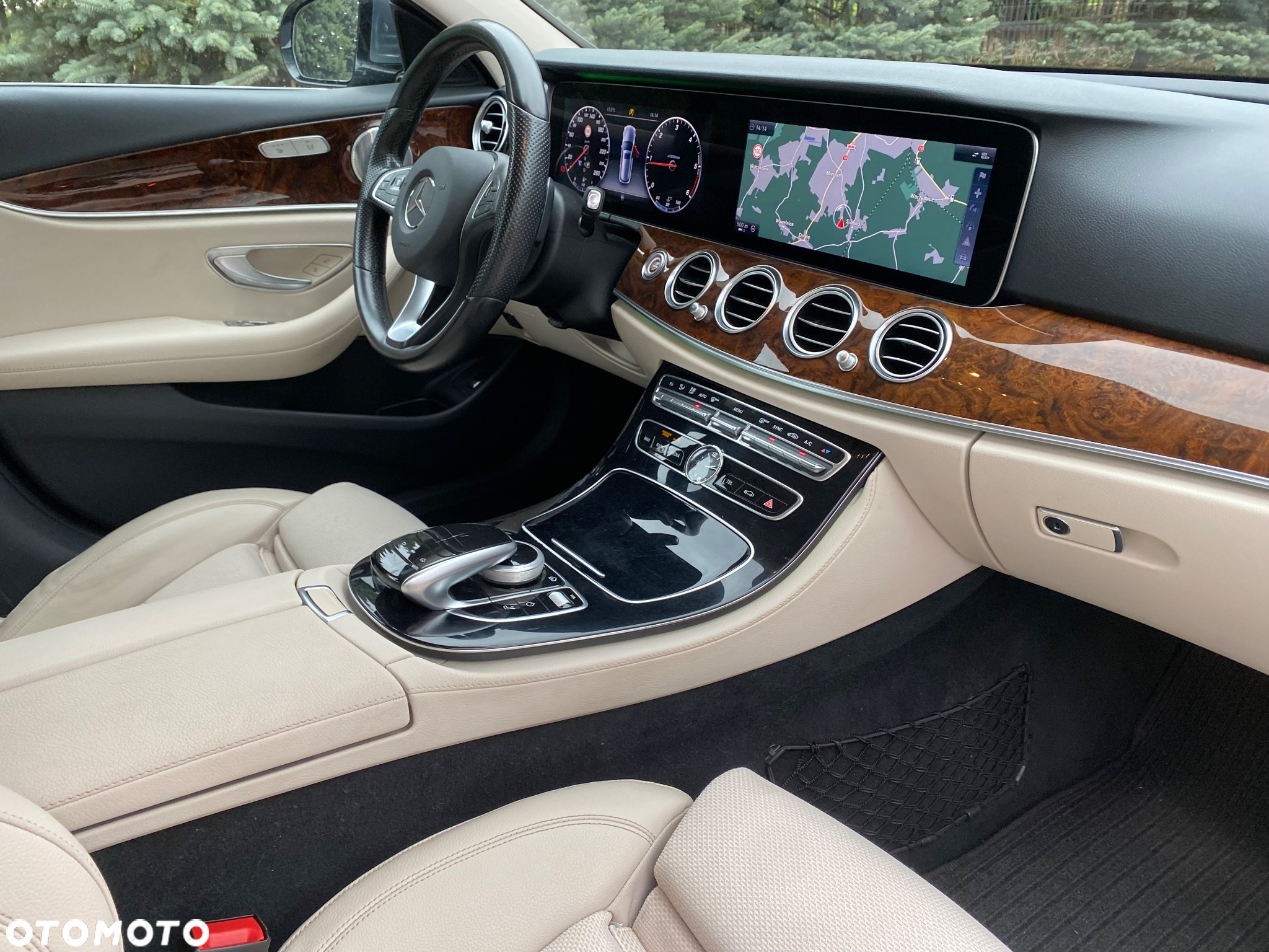 Mercedes-Benz Klasa E 220 d T 9G-TRONIC Exclusive - 5