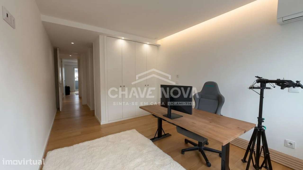 Apartamento T2 Novo c/ Lugar de Garagem Duplo na Madalena-14