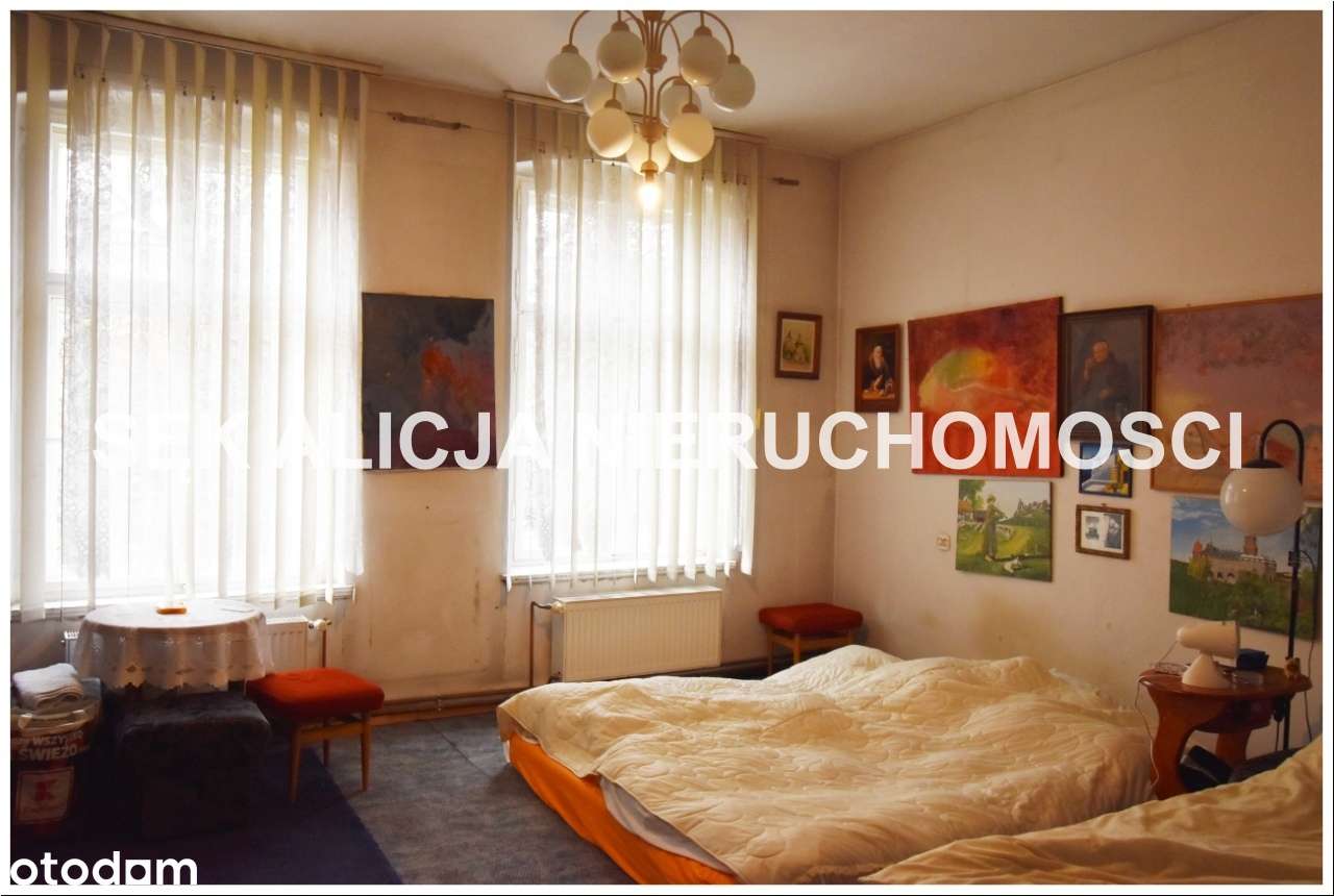 Kamienica z dużym parkingiem i ogrodem-5