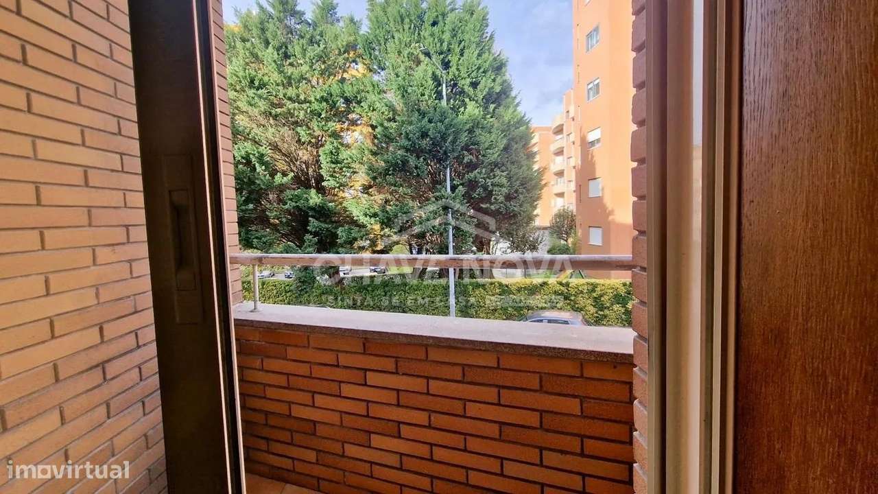 Apartamento T2 | Vila Nova de Gaia | Lugar de Garagem e Varanda-10