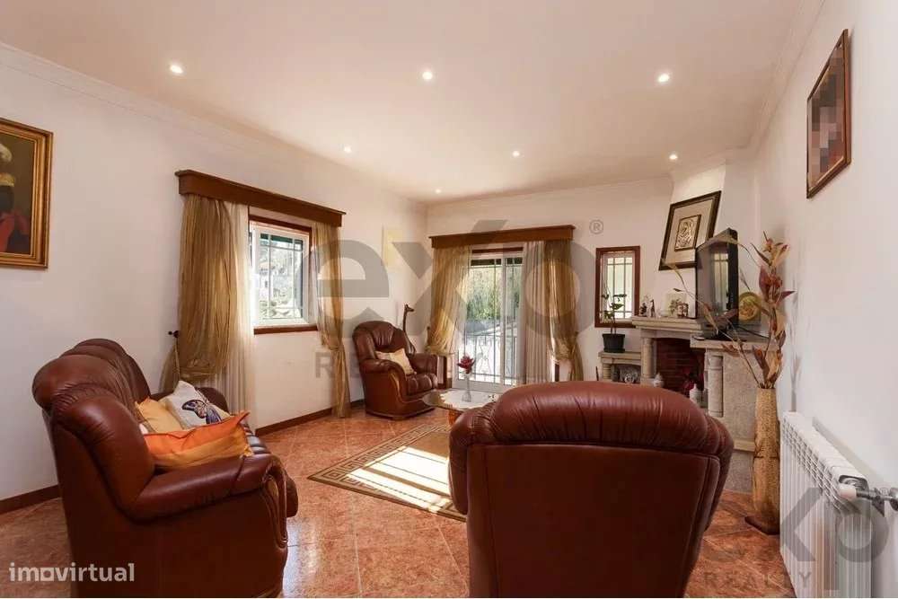 MORADIA T2+4 COM PISCINA E VISTAS PARA O RIO DOURO - Grande imagem: 4/60