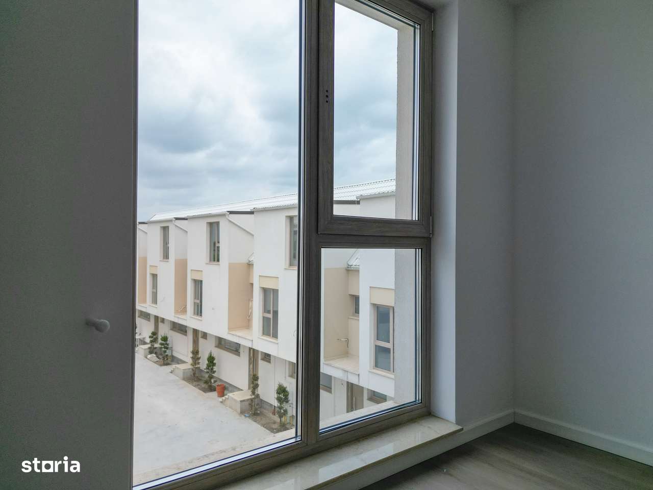Direct proprietar-Chiajna-Ilfov-Curte  150 MP-8