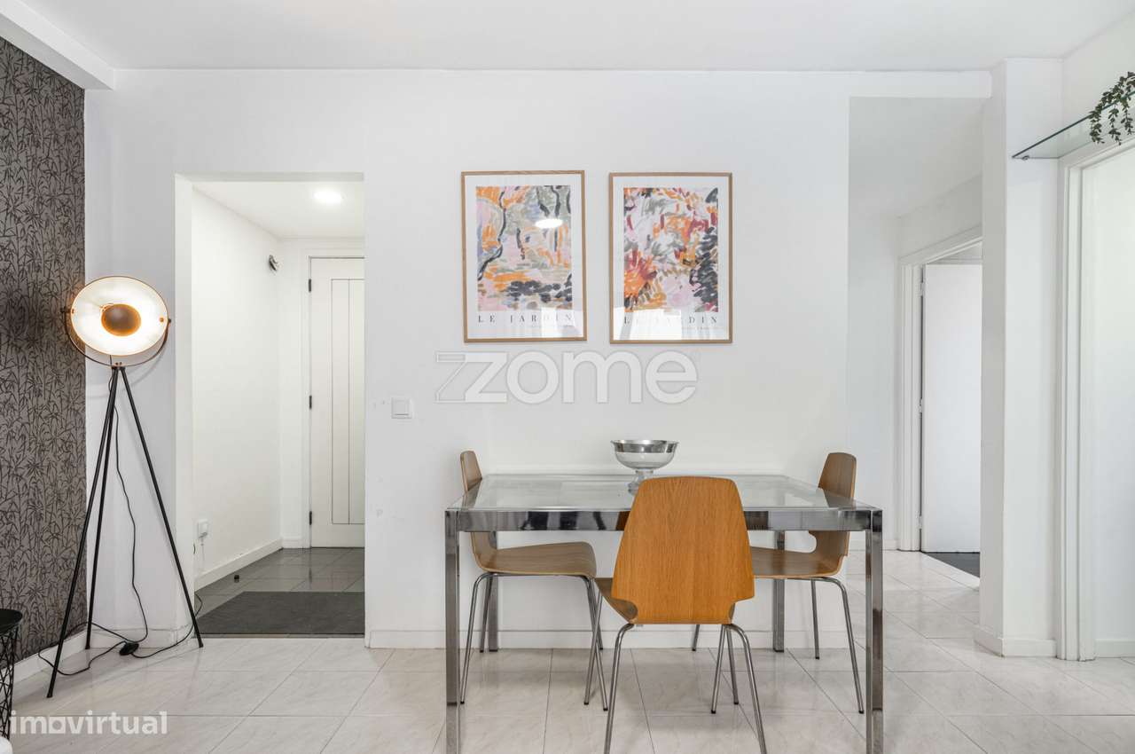 APARTAMENTO T1+1 NA CONSTITUIÇÃO, JUNTO À PRAÇA DO MARQUÊS - PORTO... - Grande imagem: 4/21