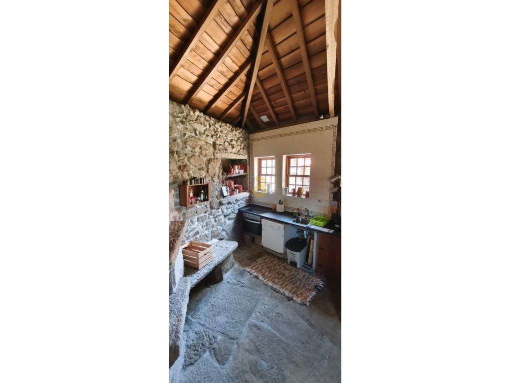 Casa Rústica em Pedra - T3 com Terreno | Lugar da Fragoa, Cabeceira... - Grande imagem: 5/37