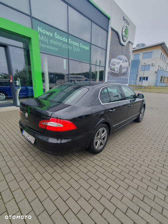 Skoda Superb 2.0 TDI Platinum DSG - 6