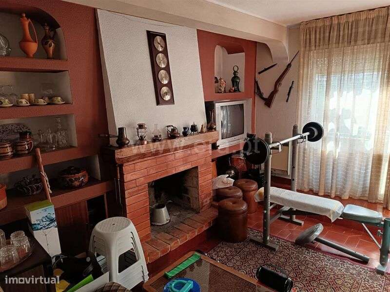 Moradia Isolada T4 / Covilhã, Covilhã - Grande imagem: 4/8