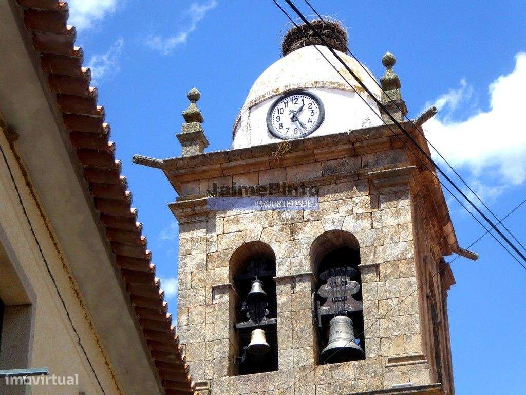 Moradia estilo Antigo, térrea, 5 quartos. Portugal, Figueira de Cas... - Grande imagem: 4/9