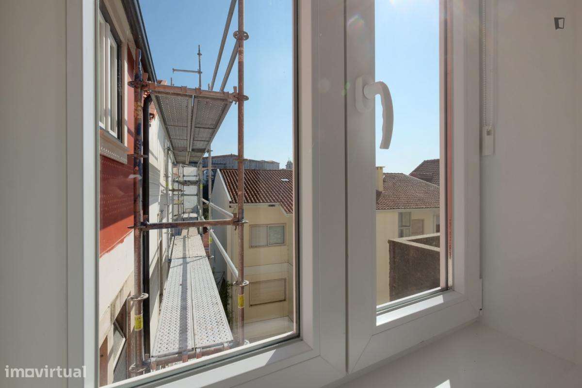 Estúdio - localizado em Montes Claros Coimbra - Grande imagem: 5/16