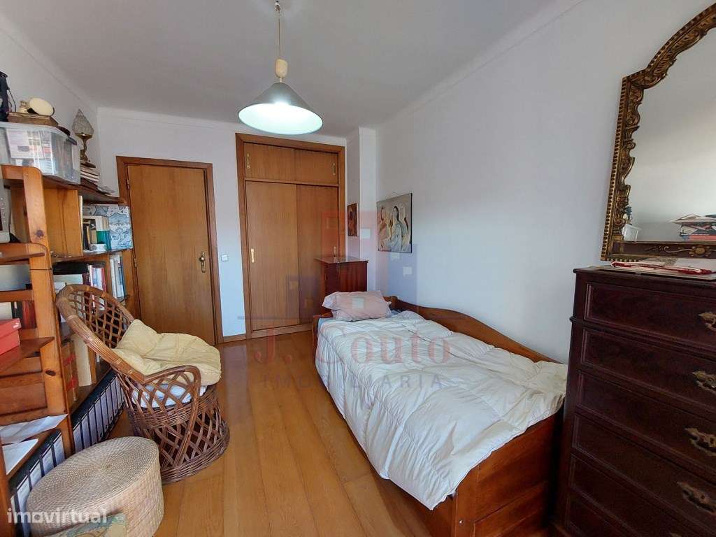 Apartamento T4+1 duplex em Caldas da Rainha-23