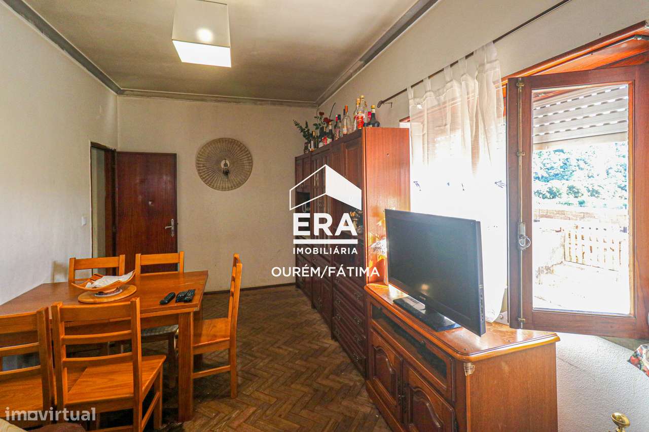 Moradia T7 em Caxarias, no concelho de Ourém.-5