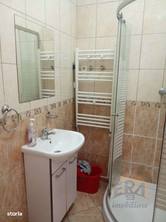 Apartament la casa la curte comuna , Centru, Str. Jokai Mor - Imagine principală: 5/6