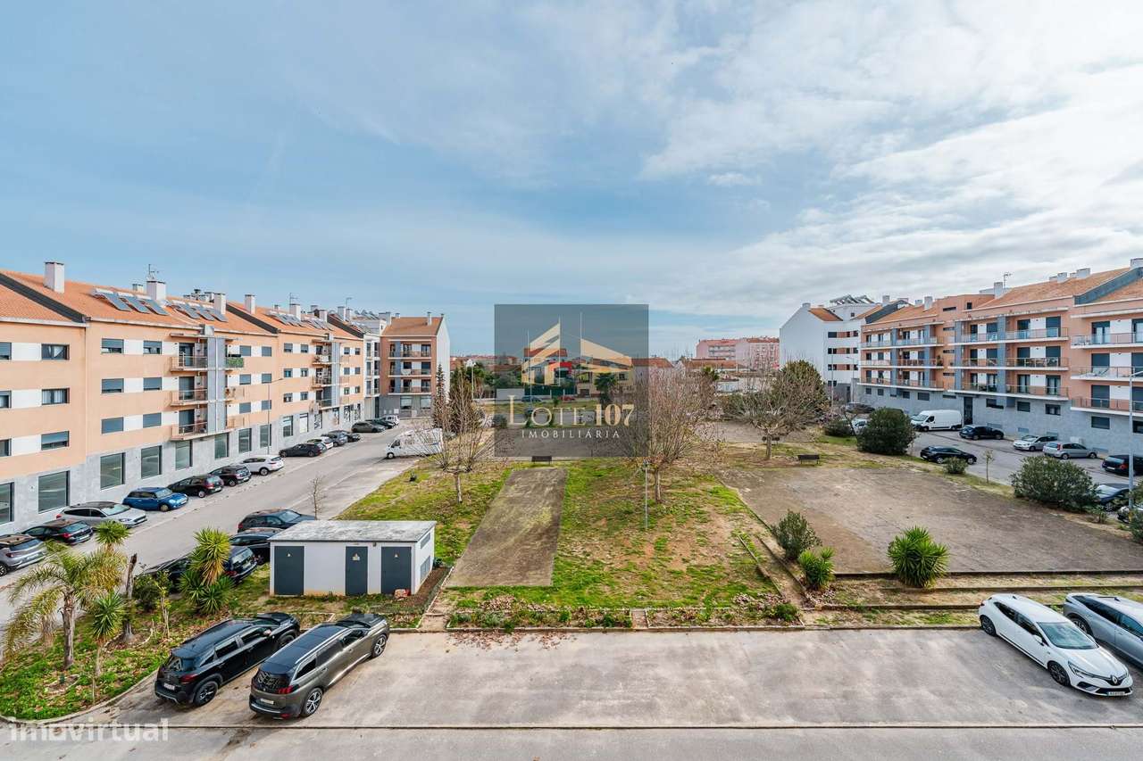 Apartamento T3  Duplex  em Val' Flores - Pinhal Novo-28