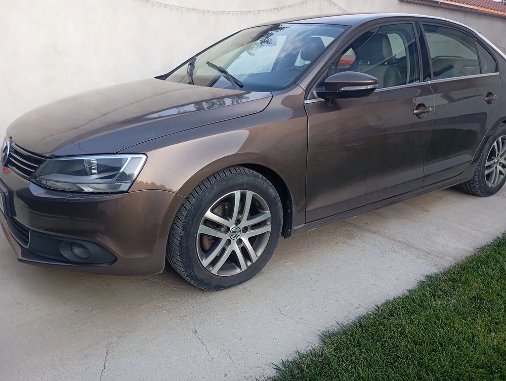Volkswagen Jetta A6 [2010 - 2018] 1.6 TDI CR DPF Comfortline 2013