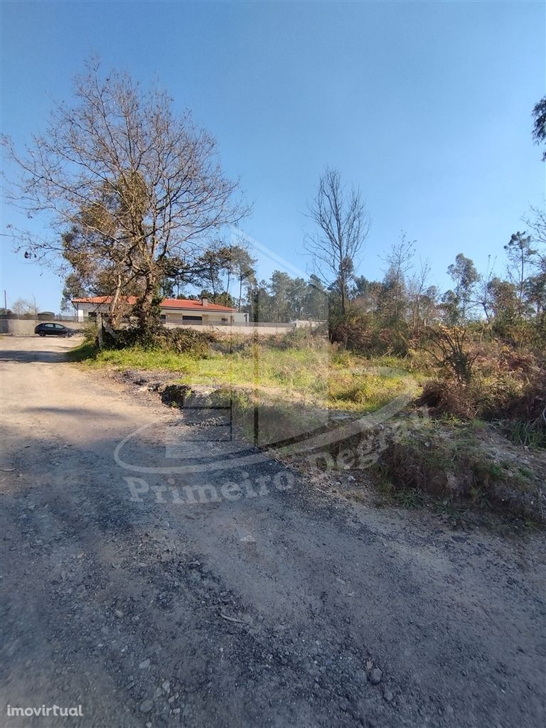 Terreno para construção próximo do Pingo Doce, Vila Verde