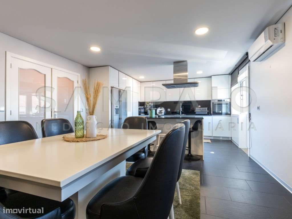 Moradia T4 - Fânzeres - Grande imagem: 5/48