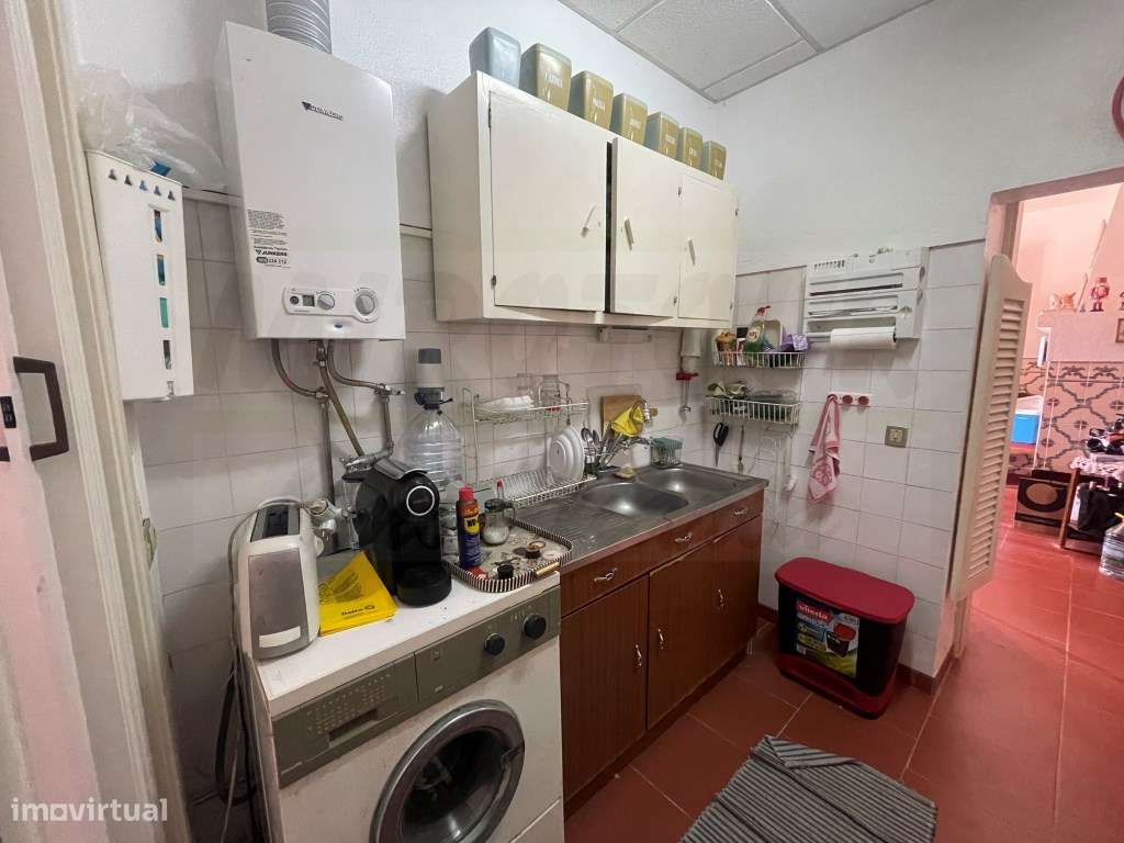 Moradia com Antiga padaria-19