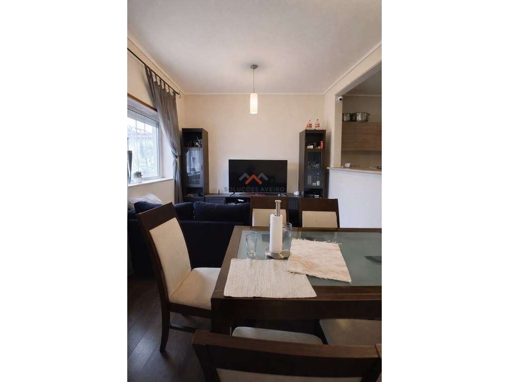 Apartamento T3 em Azurva-3