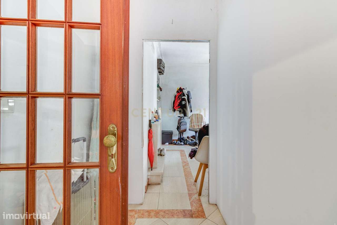 Um dos poucos T4 disponíveis | 148 m² | 2 Elevadores | Excelente Local-9
