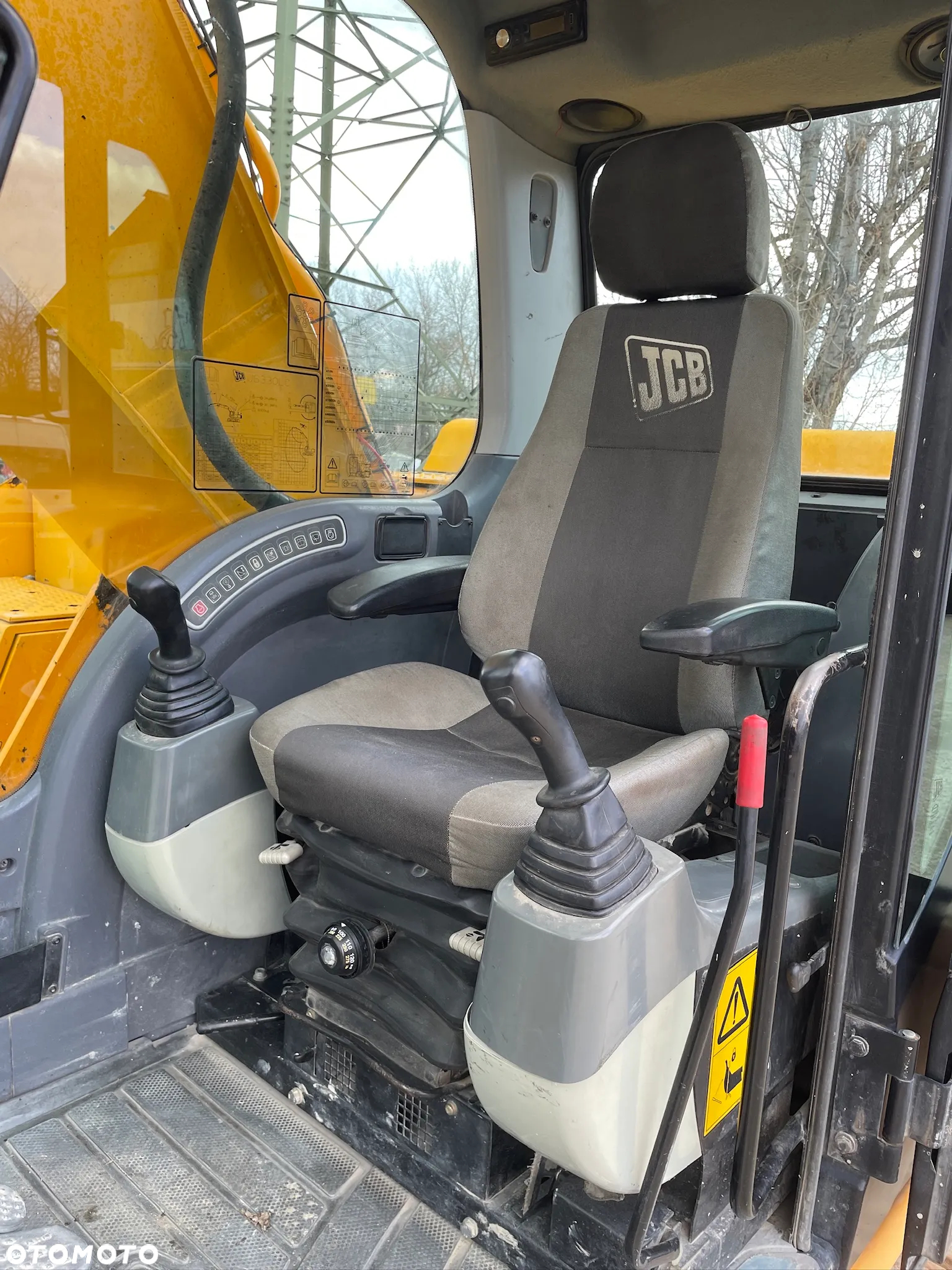 JCB JS 330 LC - 5