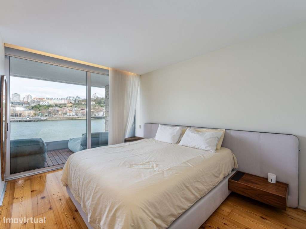 T3, como novo, vista rio no Cais do Cavaco-20